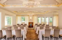 The Hotel Landing Hotels in Minnetonka