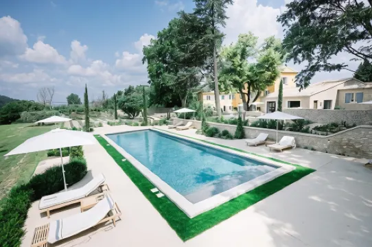 Le Domaine du Fortin Hotels in Menerbes