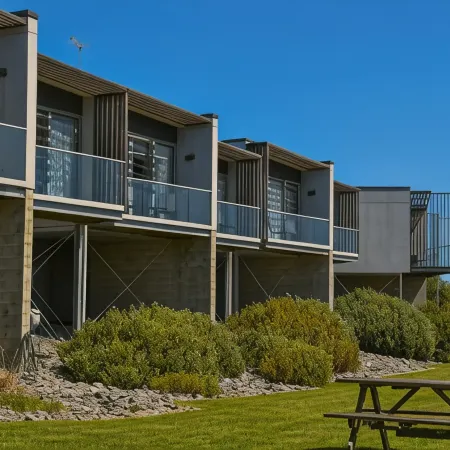 Rosevears Riverview Hotel