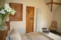 The Little Vicarage Holiday Cottage Hotels in Ashbourne