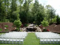 The Lodge at Flat Rock Hotels in Henderson County