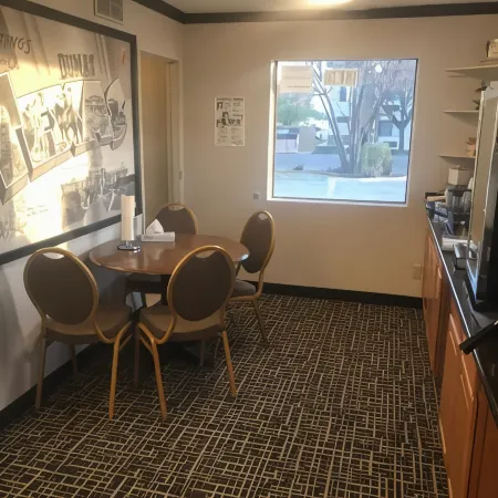 Super 8 by Wyndham Dumas TX