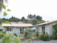252海濱汽車旅館和假日公園酒店 鄰近Hokitika Museum的酒店
