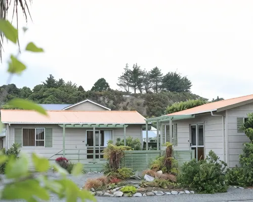 252 Beachside Motels & Holiday Park Hotels in Hokitika