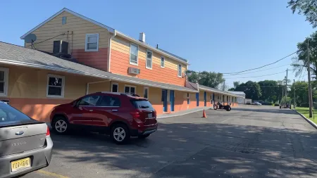 Scottish Inns Wrightstown Отели в г. Лейкхерст