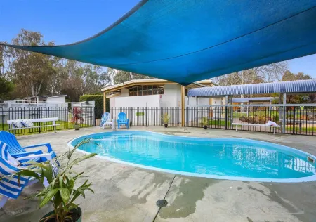 Yea Riverside Caravan Park