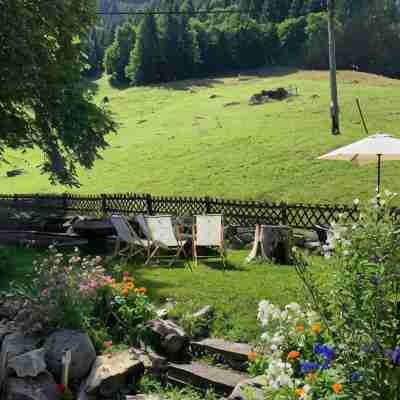 Auberge du Grand Paradis Hotel Exterior
