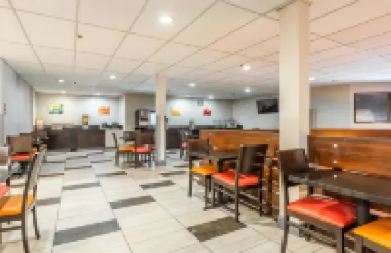 Quality Inn Near Mammoth Mountain Ski Resort Hotels in Mammoth Lakes