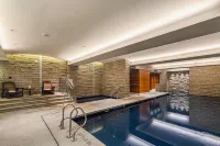 Heated Indoor Pool, Spa, and Stunning Views - Elegant Mountain Retreat