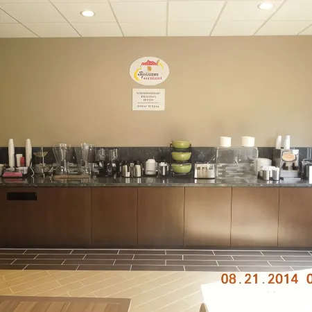Super 8 by Wyndham Hershey Chocolate Avenue