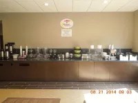 Super 8 by Wyndham Hershey Chocolate Avenue - breakfast