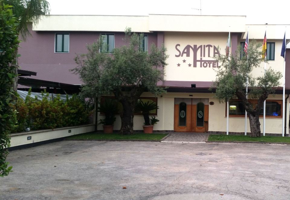hotel overview picture
