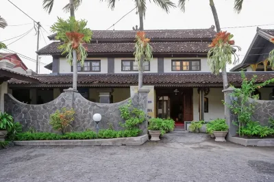 Cakra Homestay Solo Mitra RedDoorz Hotels in Kauman