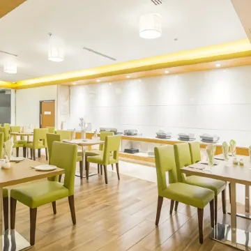 Sai International Hotel Отели в г. Давангере