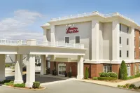 Hampton Inn & Suites Newport/Middletown Hotels in 