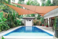 Modern Tropical 2BR Villa Pool Retreat in Amadeo Hotels in Amadeo