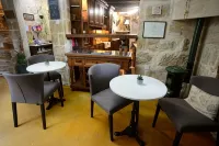 The Burrow Guest House Hotels in Luqa