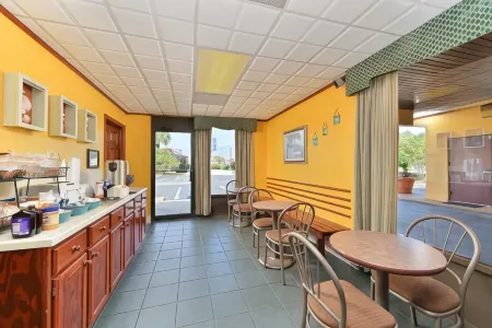 Americas Best Value Inn Ocean Inn