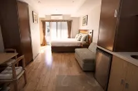 Melrose Apartments