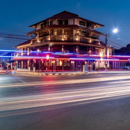 Velawarin Hotel