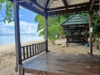 Mamatua N Saleo Villa Hotels in Waisai