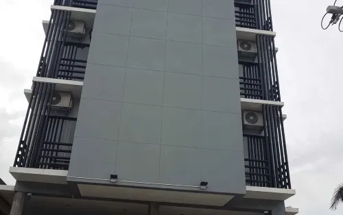 มดแดงเนสท์ โรงแรมในสุราษฎร์ธานี