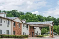 Super 8 by Wyndham Coshocton Roscoe Village Hotel a Coshocton County