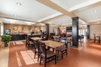和平河貝斯特韋斯特優質套房飯店