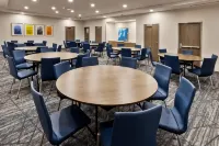 홀리데이 인 익스프레스 콜럼버스 - 포트 베닝 지역 바이 IHG 콜럼버스 호텔