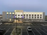 托馬智選假日套房飯店