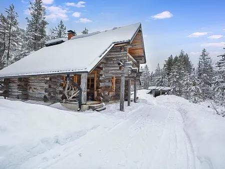 Lomaperä Отели рядом с достопримечательностью «Snow Village»
