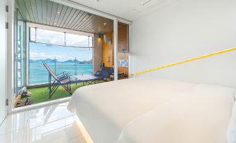 Geoje Discovery Poolvilla Pension