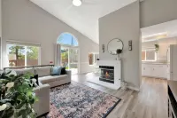 Tranquil Retreat - Charming 3-Bed 2-Bath Single Story Home - Scenic Escondido