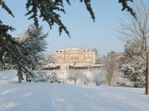 루턴 후 호텔 골프 & 스파