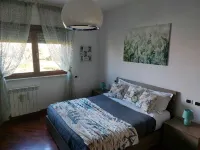 Regina Cyclarum Suite. Vacation home near Rome Fair and FCO airport!