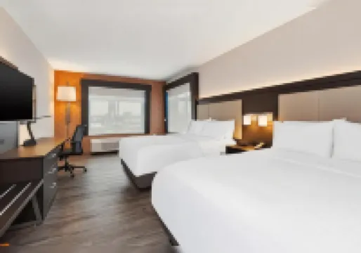 Holiday Inn Express & Suites JERSEY CITY - HOLLAND TUNNEL by IHG