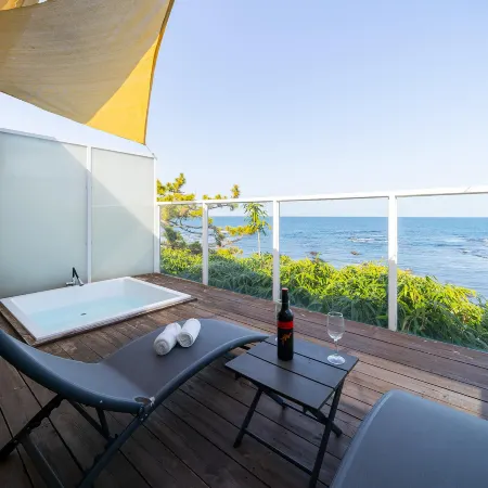 Pohang Red House Ocean Hills Pension