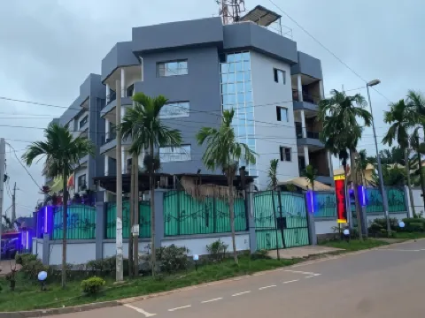 Résidences hôtelières Micheline et Emile Bastos Отели в г. 