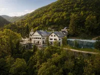 Angelats Hotel - A Signature Boutique Hotel & Restaurant - parking