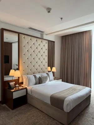 Dolphin Continental Hotel