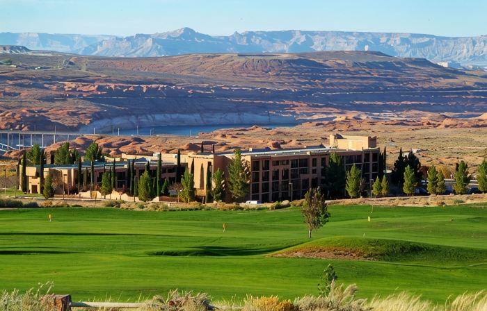 Courtyard Page at Lake Powell
