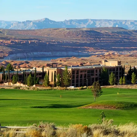 Courtyard Page at Lake Powell
