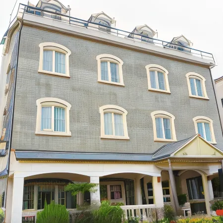 Red Roof Homestay