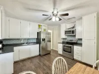 Charming 3-bedroom house on quiet street in delightful Kilgore