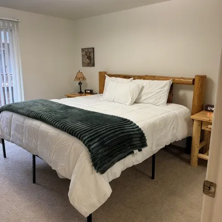 The Most Affordable Winter Adventure Stay in McCall! Отели в г. Мак-Кол