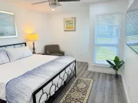 Arlington Entertainment District Home Purple Door - 4 ดาว