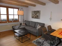 Cozy vacation apartment with large balcony. Mountain view included. فنادق في بفرونتن