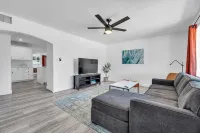 New House! Near Old Town Scottsdale, ASU, Spring Training, and Downtown Phoenix!