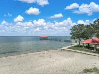 Tranquil Oaks Near Lake & Raceway w/Tesla Charger & Family Games Included! Hotels in Sebring