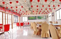 Kuandian Lvjiang Village Jiangjia Courtyard Homestay - Mountain view